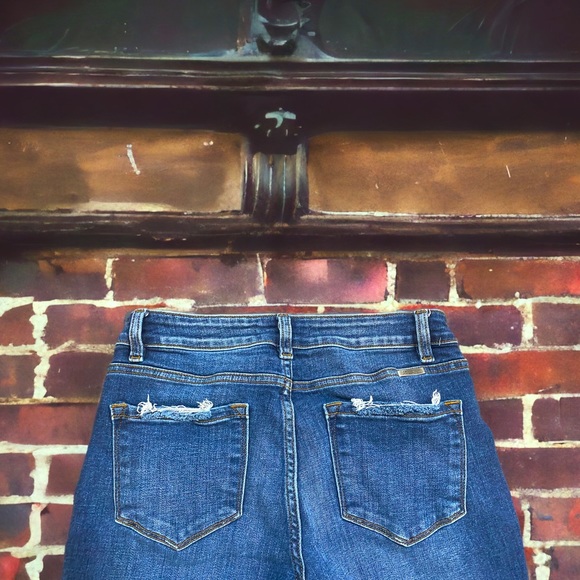KanCaN Estilo Dark Wash Distressed High Rise Skinny Jeans | Women’s Size 13/30 - Picture 5 of 7
